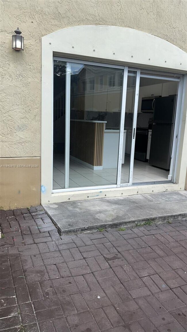 Building Photo - 10740 NW 83rd St