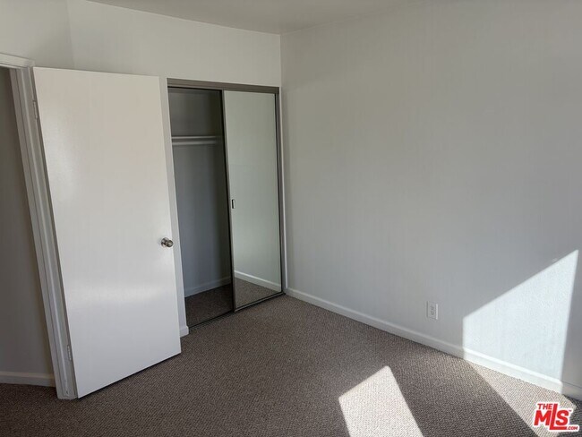 Building Photo - 1702 Brockton Ave