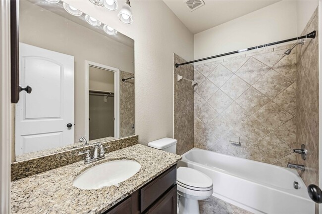 Building Photo - 27707 Lodgemist Ct
