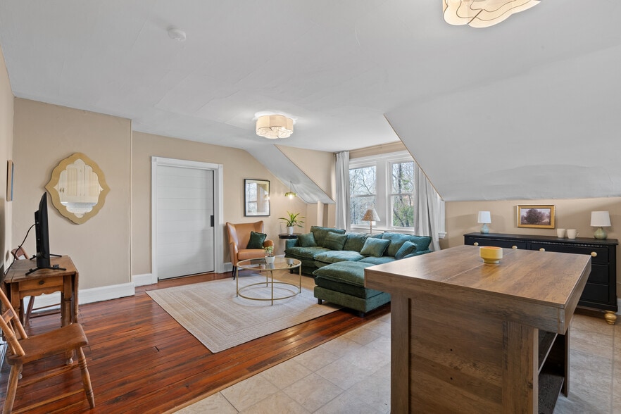 Building Photo - 7 Old Philadelphia Pike