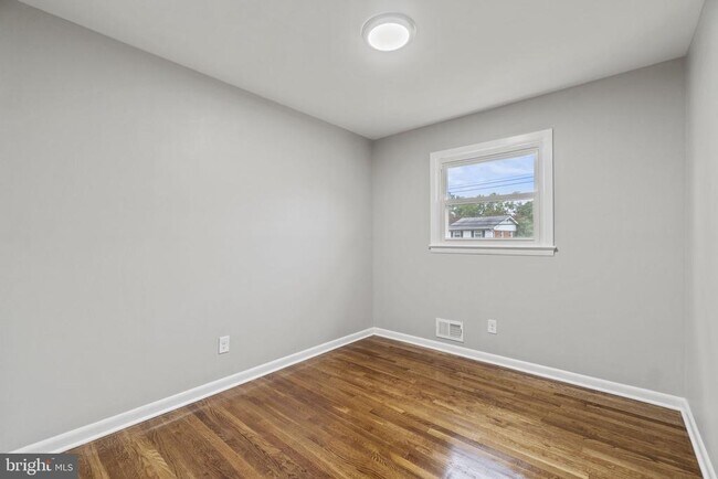 Building Photo - 1110 Chiswell Ln