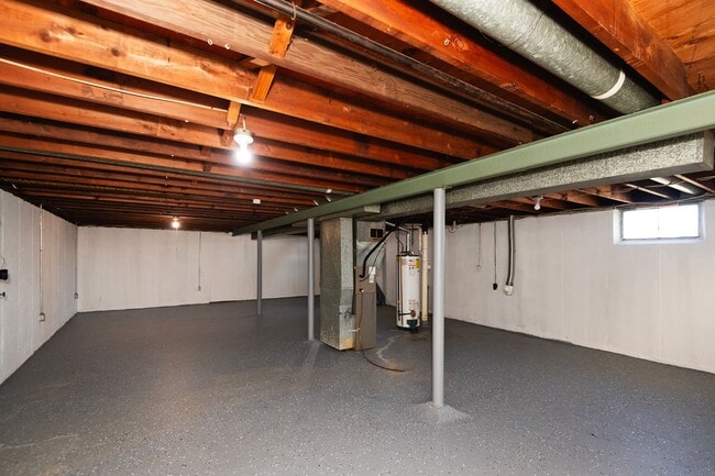 Building Photo - Freshly Updated 3-bedroom, 1-bathroom