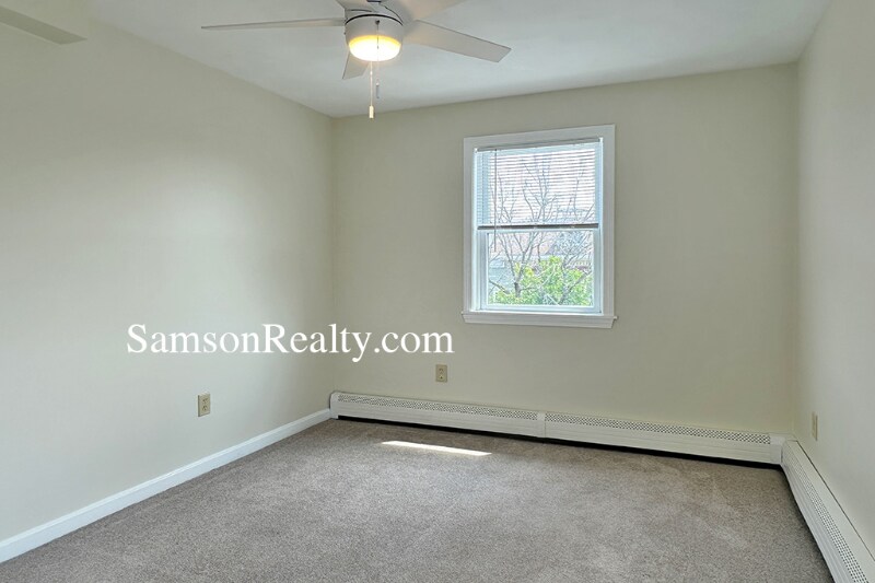 Building Photo - 204 Angell St