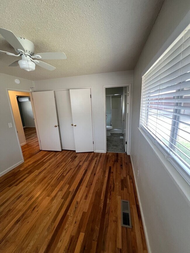 Building Photo - Durham 3 bedroom 2 bath Home, MOVE IN SPEC...