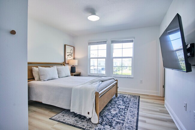 Building Photo - 4028 Via Sienna Cir