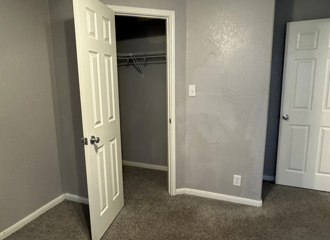 Building Photo - 9334 Ingleton