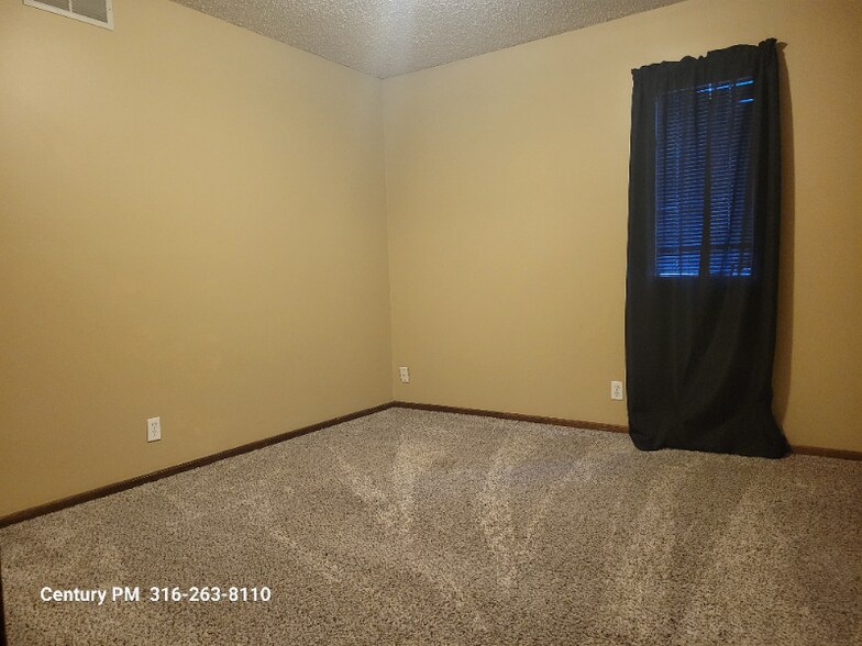 Building Photo - 1724 Stony Pt