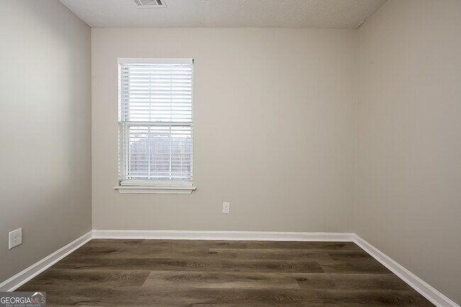 Building Photo - 7545 Broadhurst Dr