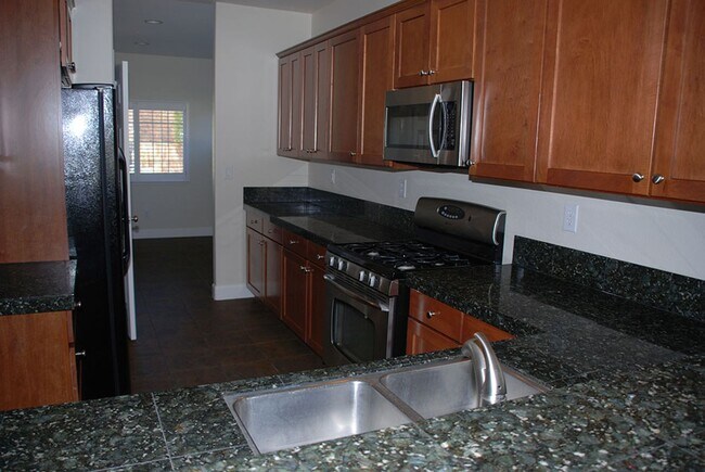 Building Photo - Newly Updated Single Story 4 BR + Office, 2.5 Bath and 3 Car