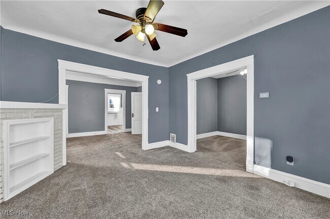 Building Photo - 1290 Hall Ave