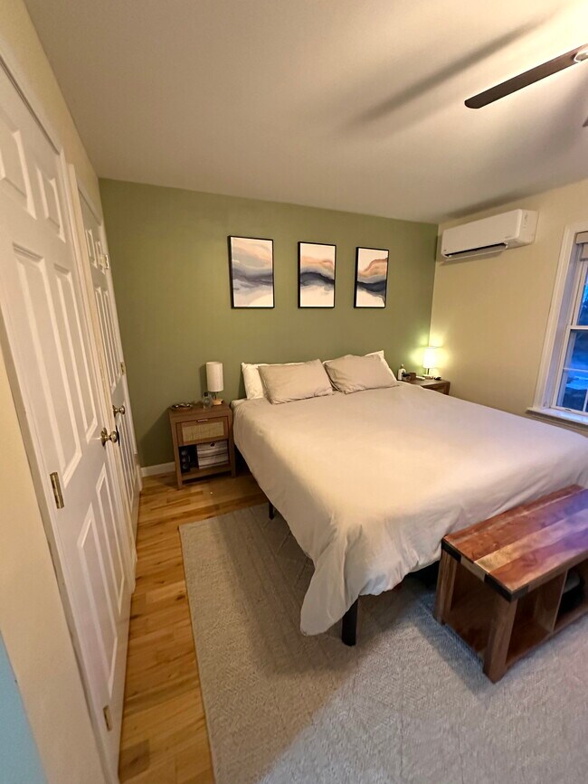 Building Photo - 39 River Village Dr