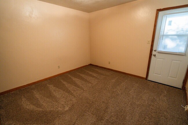Building Photo - 1224 Brafforton Dr