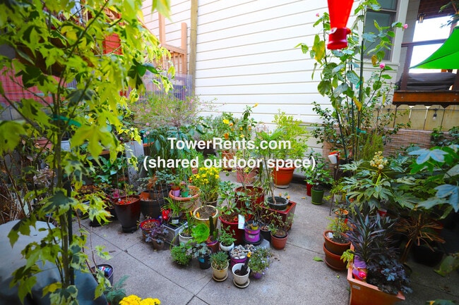 Building Photo - 309-311 Church Street