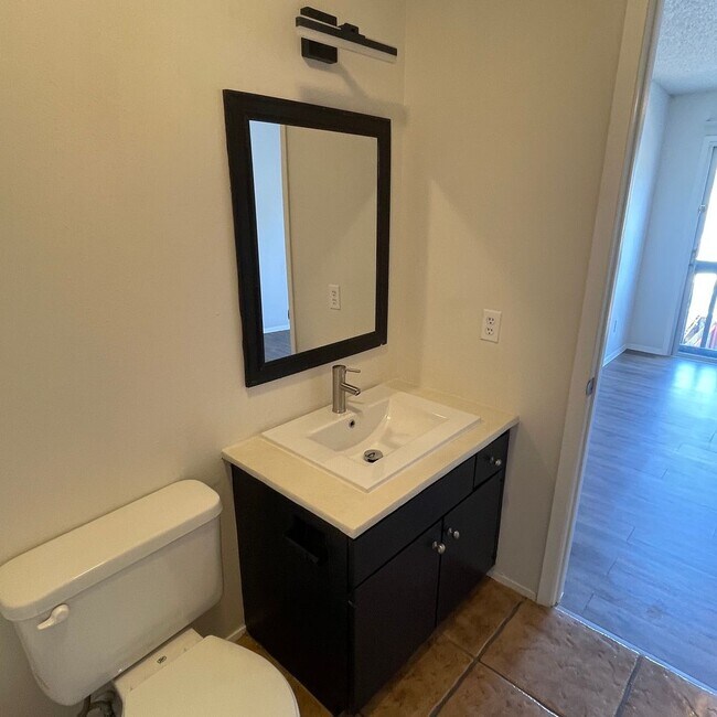 Building Photo - 1705 Coronado Hills Dr