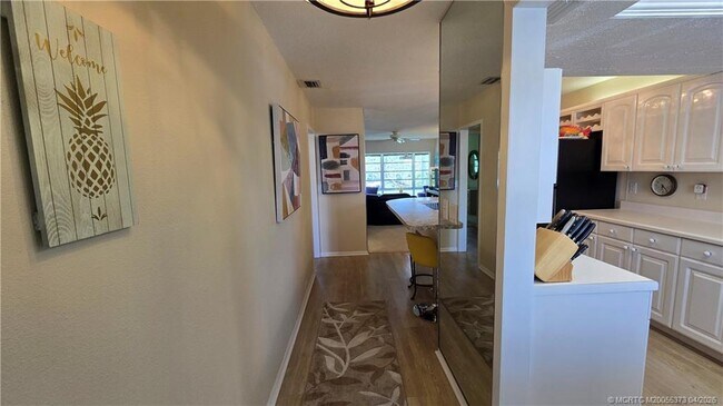 Building Photo - 2929 SE Ocean Blvd