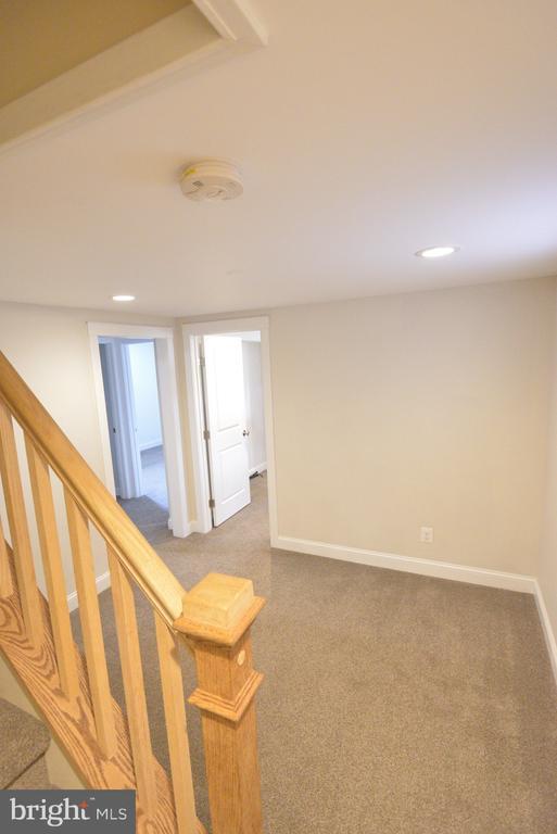 Building Photo - 3817 Ren Rd