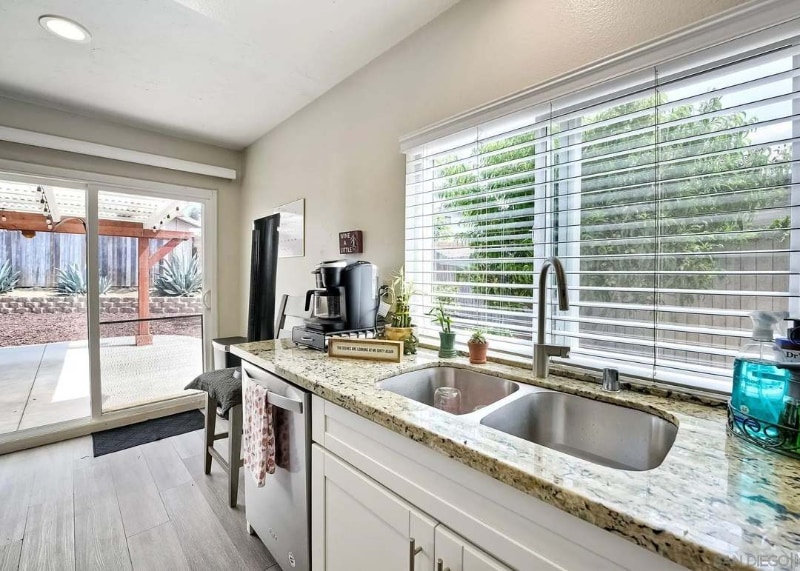 Building Photo - 1322 Carnell Ct