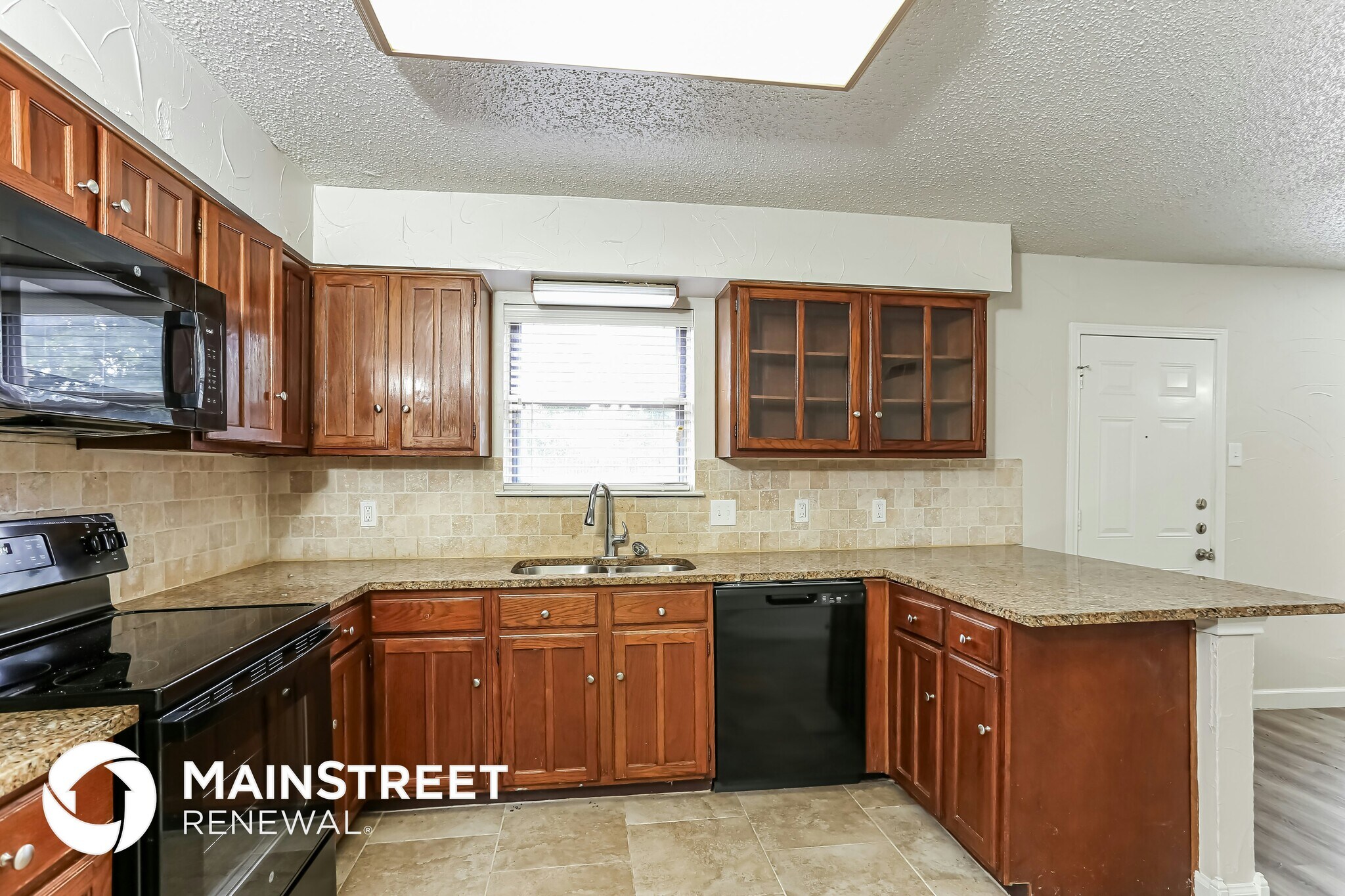 Building Photo - 8913 Doliver Dr
