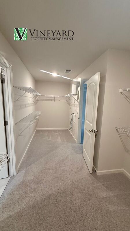 Building Photo - 5295 Blue Mountain Ln