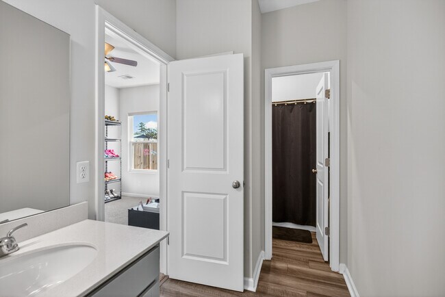 Building Photo - 75 Tatum Trl NE