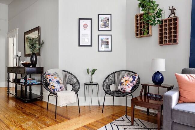 Building Photo - Preleasing for July 15, 2027 | Fully Furnished 3BR Near USC