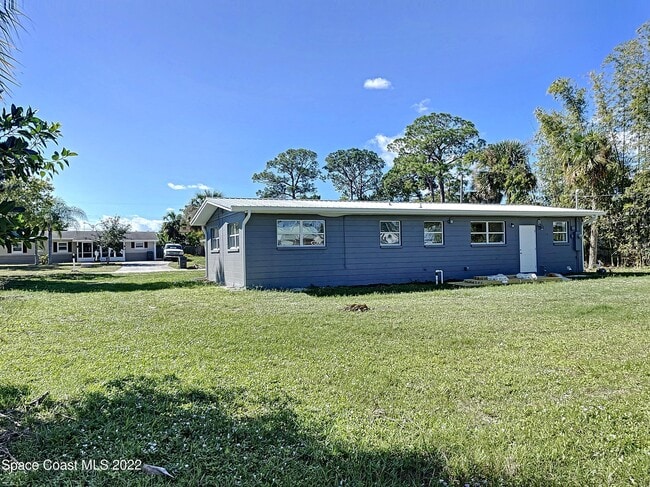 Building Photo - 124 Bermuda St