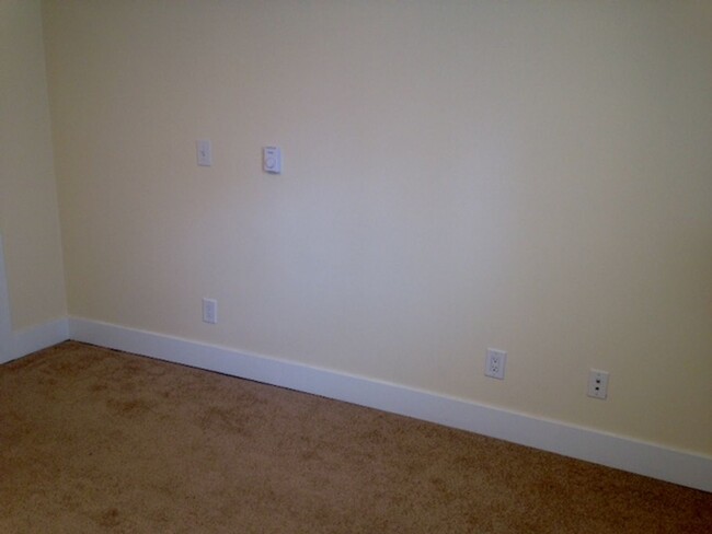 Building Photo - 8836