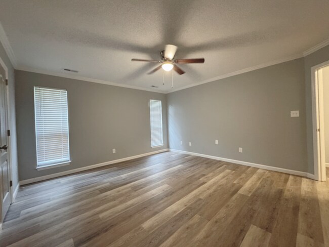 Building Photo - 100 Patra Dr