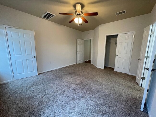 Building Photo - 3517 Bronco Bend Loop