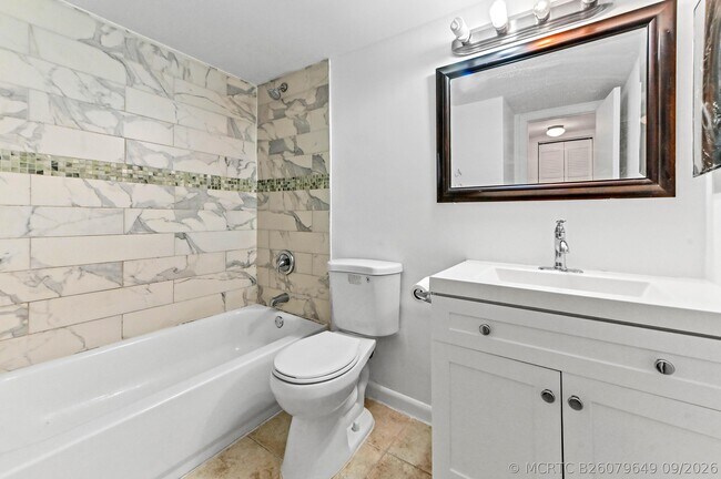 Building Photo - 319 Knotty Pine Cir