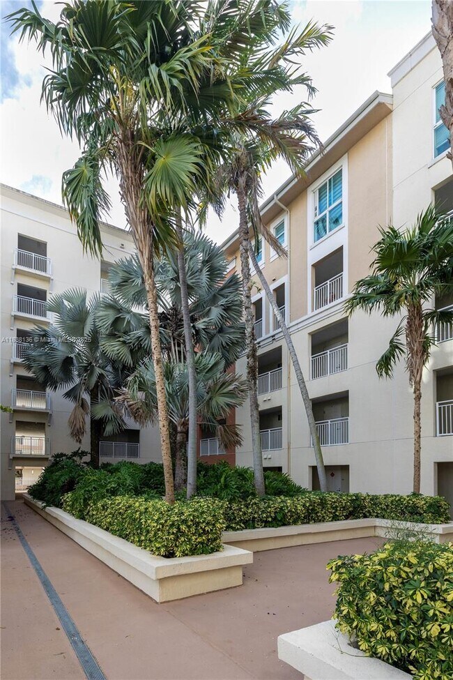 Building Photo - 7275 SW 90th St