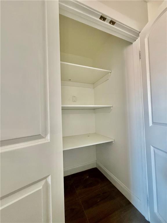 Building Photo - 1807 Shore Pkwy