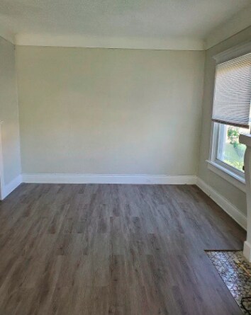 Building Photo - 902 Prospect Ave