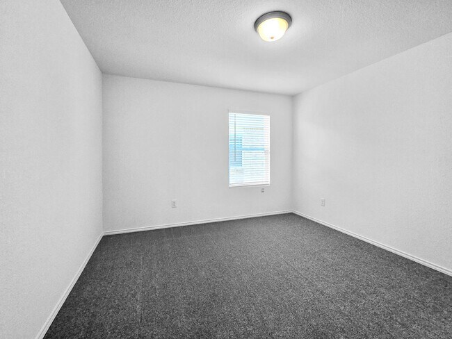 Building Photo - Brand New 4BR 3BA Home w/ Quartz Kitchen • 2-Car Garage • Fenced Yard in Elizabeth Creek