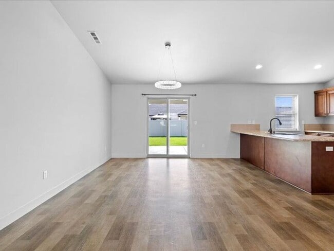 Building Photo - 4313 Vermilion Ln