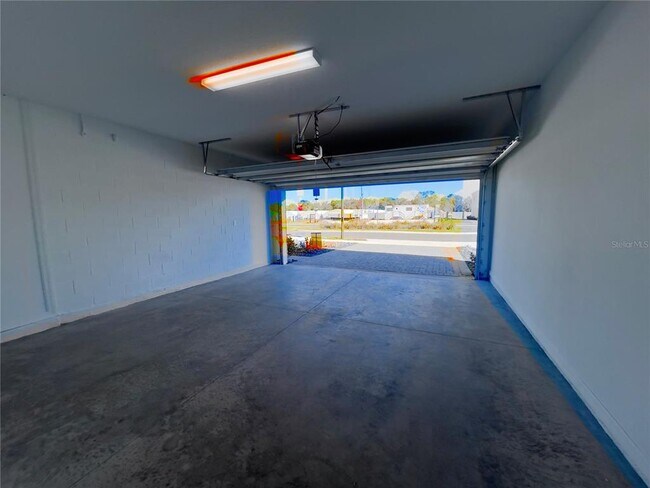 Building Photo - 471 Thompson Vlg Ave