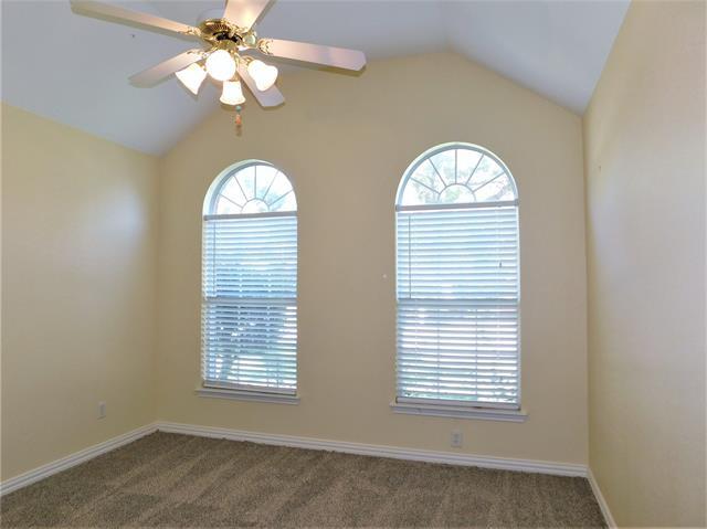 Building Photo - 516 Chateau Ct