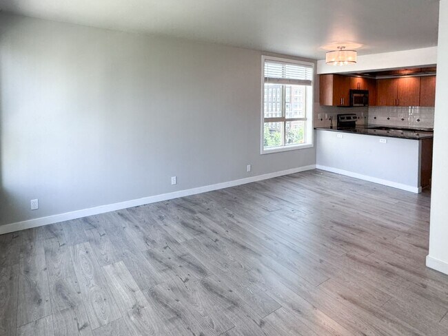 Building Photo - 1bd/1ba Seattle Condo