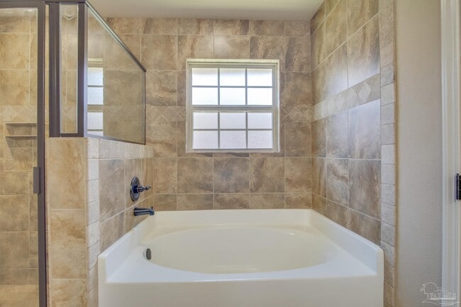 Building Photo - 5485 Tucker Circle