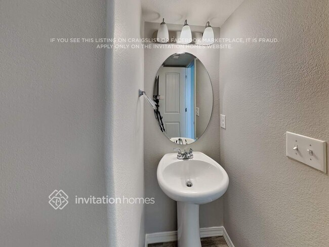 Building Photo - 7768 Benecia Dr