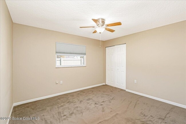 Building Photo - 436 Thrush Dr