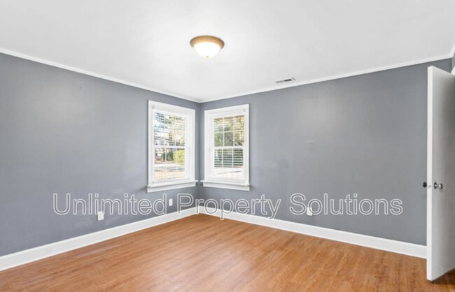 Building Photo - 3416 Wilshire Blvd