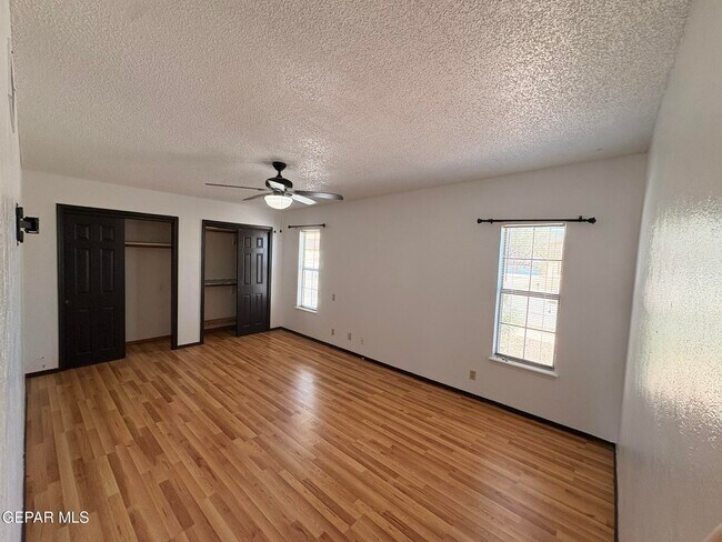 Building Photo - 7148 Villa Hermosa Dr