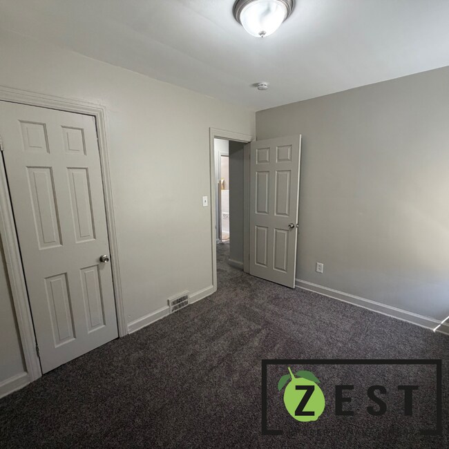 Building Photo - OPEN HOUSE 5/13! 3-3:30 PM!!! Beautiful 3 bedroom 1 Bath