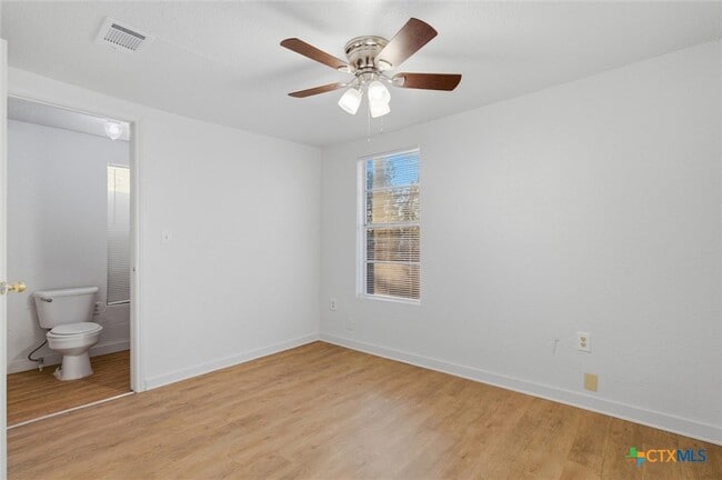 Building Photo - 212 Salinas Rd