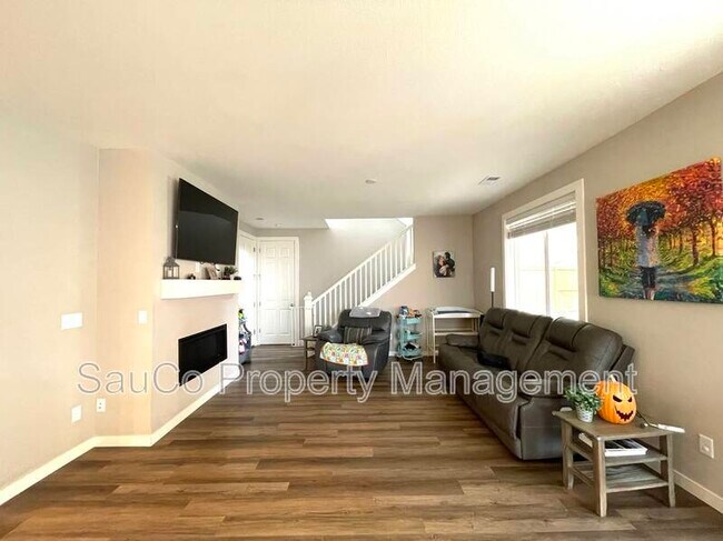 Building Photo - 35301 Fairfield Ct