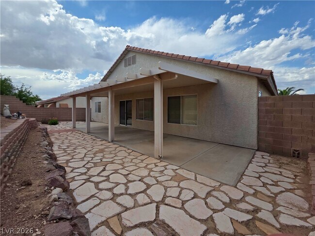 Building Photo - 1037 Blue Lantern Dr