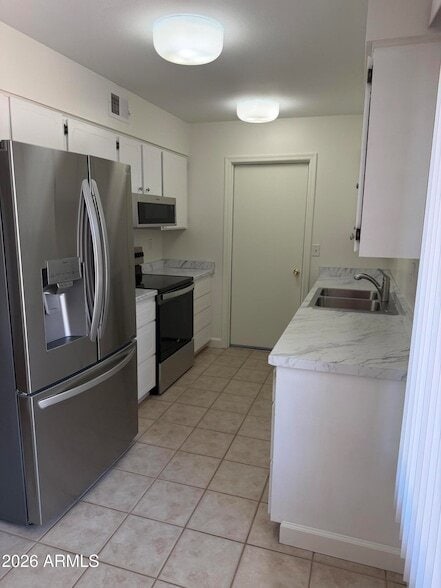 Building Photo - 10833 W Santa Fe Dr