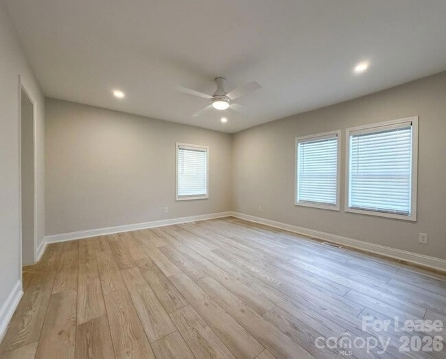 Building Photo - 4111 Brown Dr