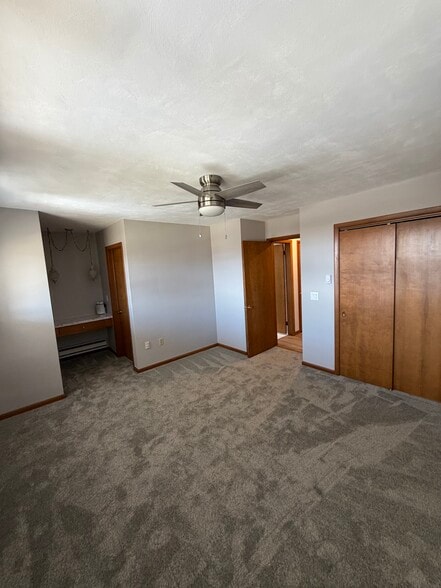 Building Photo - 23 Lynn Dr